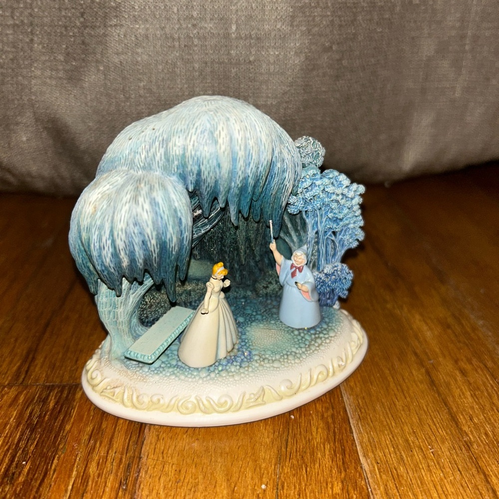 Disney Showcase Olszewski - Like a Dream - Cinderella and Fairy Godmother